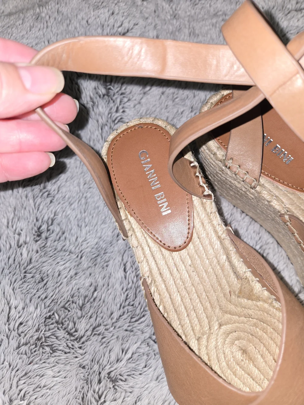 Giani Bini stylish tan